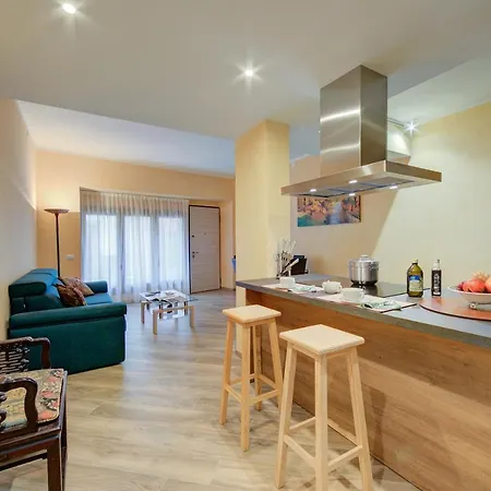 Daire Casa Cristina 150m From - Happy
